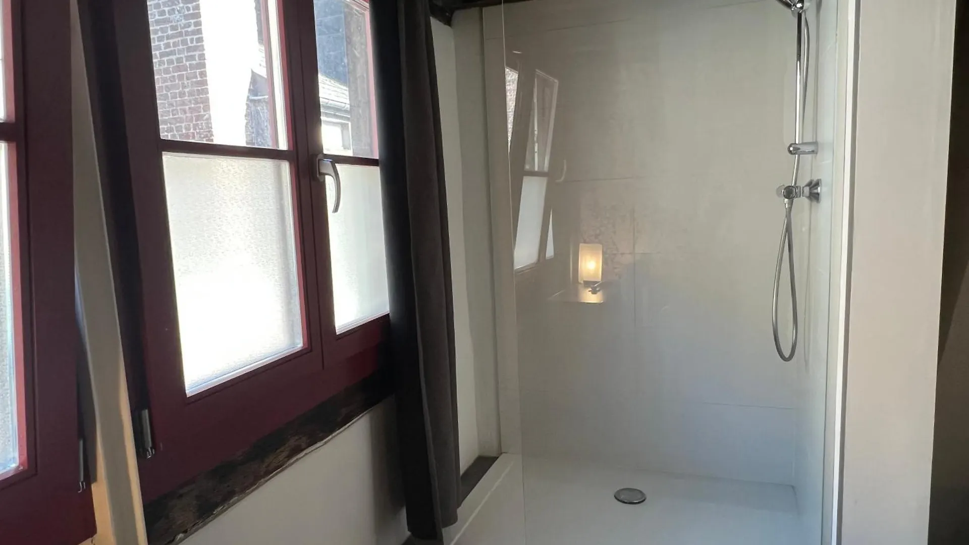 La Petite Maison De L'Impasse Lutych
